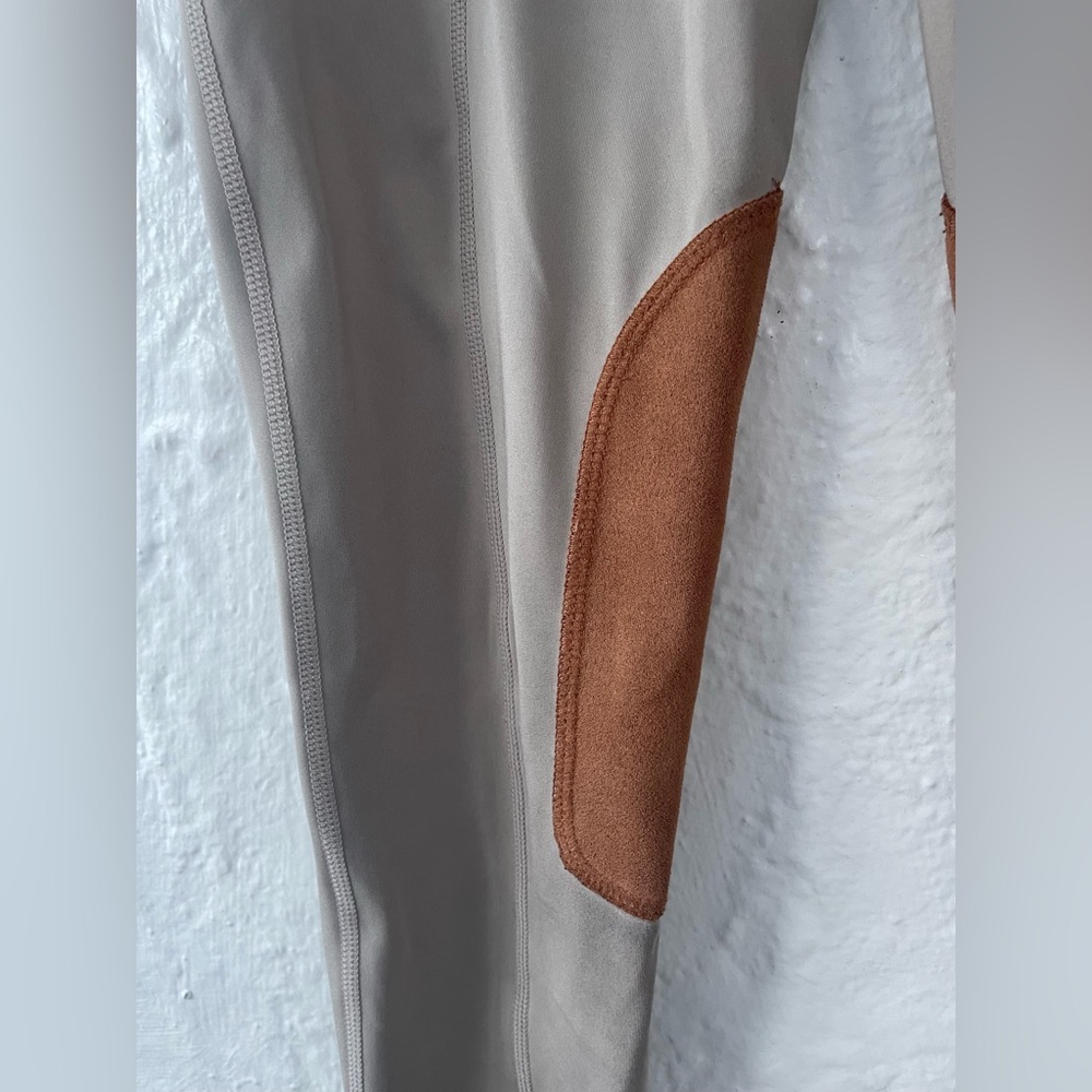 Beroy Equestrian tailored sportsman girls riding pants  Beige Youth; size 10 M - Picture 2 of 6